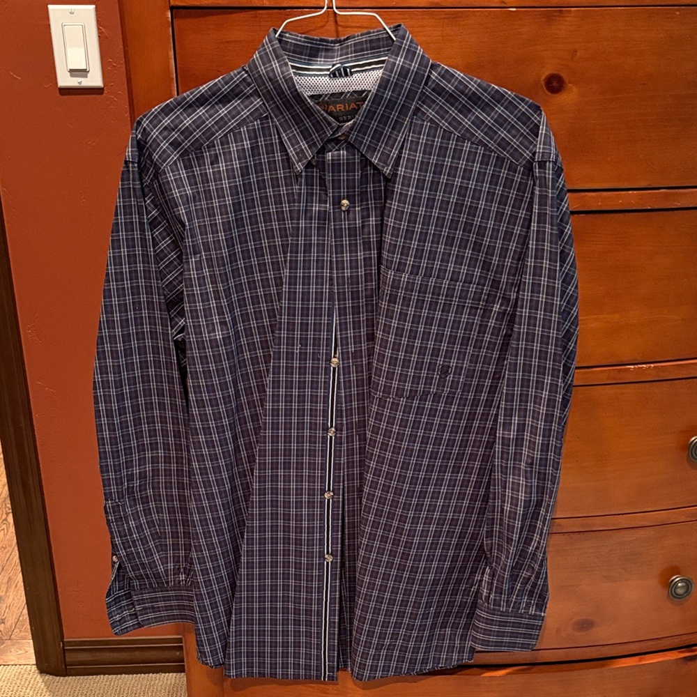 Ariat Men’s Blue Plaid Button-Down Shirt